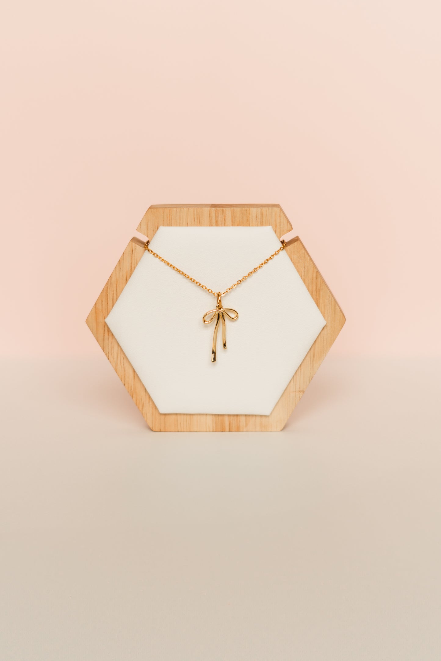 Gwen | Waterproof Bow Necklace