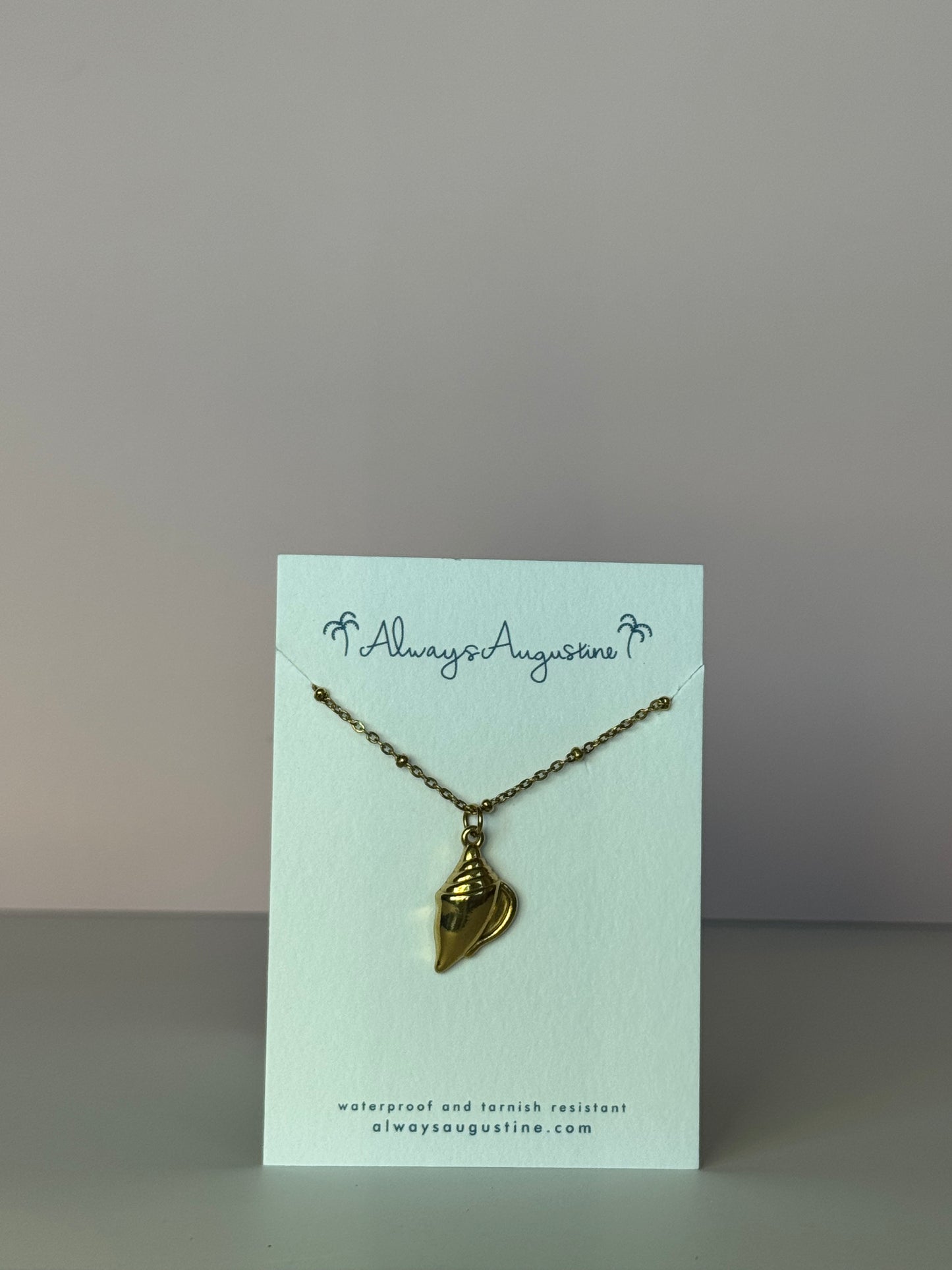 Shell Pendant Necklace