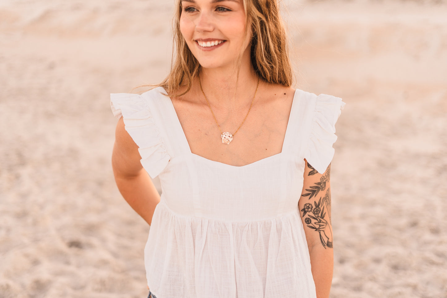 Adella | Scallop Seashell Necklace - Create Your Sunshine