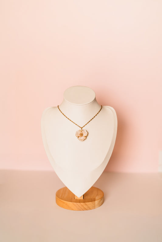Emmy | White Hibiscus Flower Pendant Necklace - Create Your Sunshine